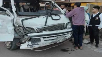 حادث مروري عنيف.. إصابة 8 أشخاص في تصادم سيارة وميكروباص بالقناطر الخيرية